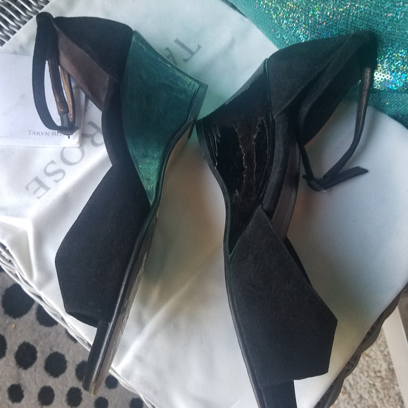 TARYN ROSE ~ Made in Italy ~ Donella Sandals Suede - Picture 2 of 5